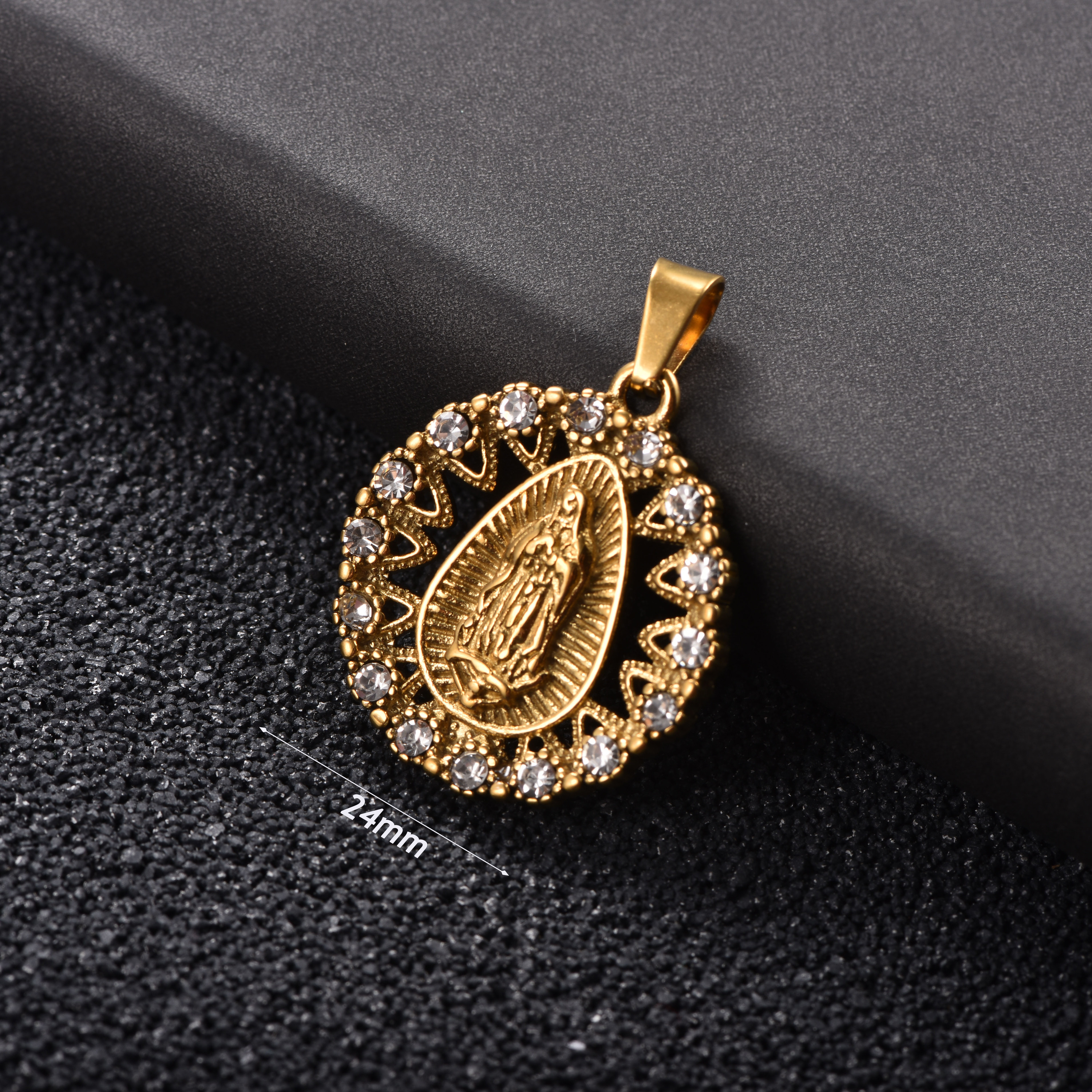Pendentif en or Style 11