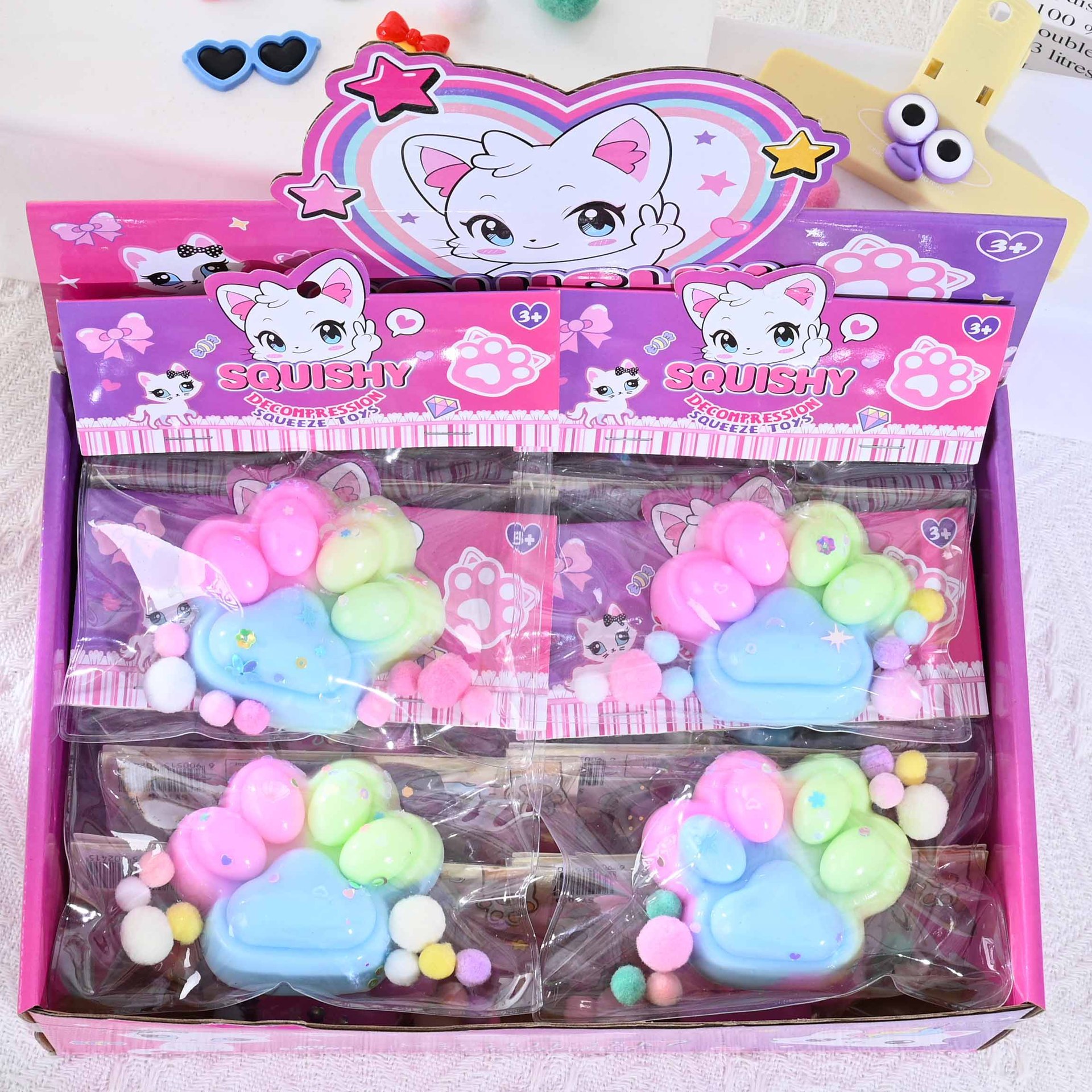 Macaron trio cat paw 75x65mm, 55g, 4-color mixed hair, 12 boxes