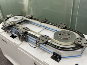 Kurven führung Riemen getriebene Schienen systeme Verschieben von Produkten von Station zu Station in einer genau wiederholbaren und kontrollierten Weise - Product Image 4