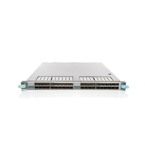 Tam ölçekli L2/L2.5 ve azaltılmış ölçekli L3 özellikleri MPC7E-10G ile Juniper MPC7E-10G 40x10GbE hat kartı - Product Image 1