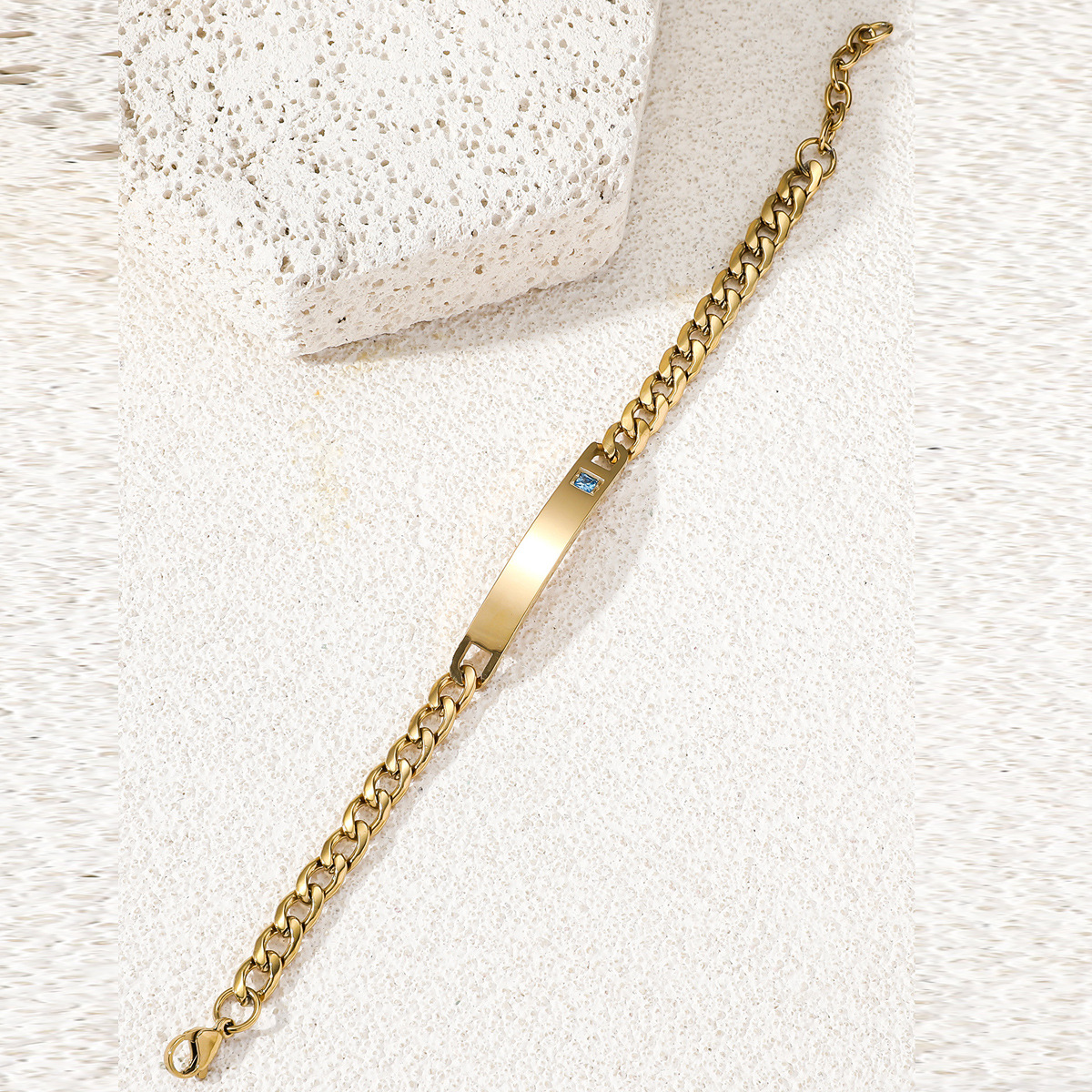 Cadena de Oro Diamante Azul (en blanco) hombre
