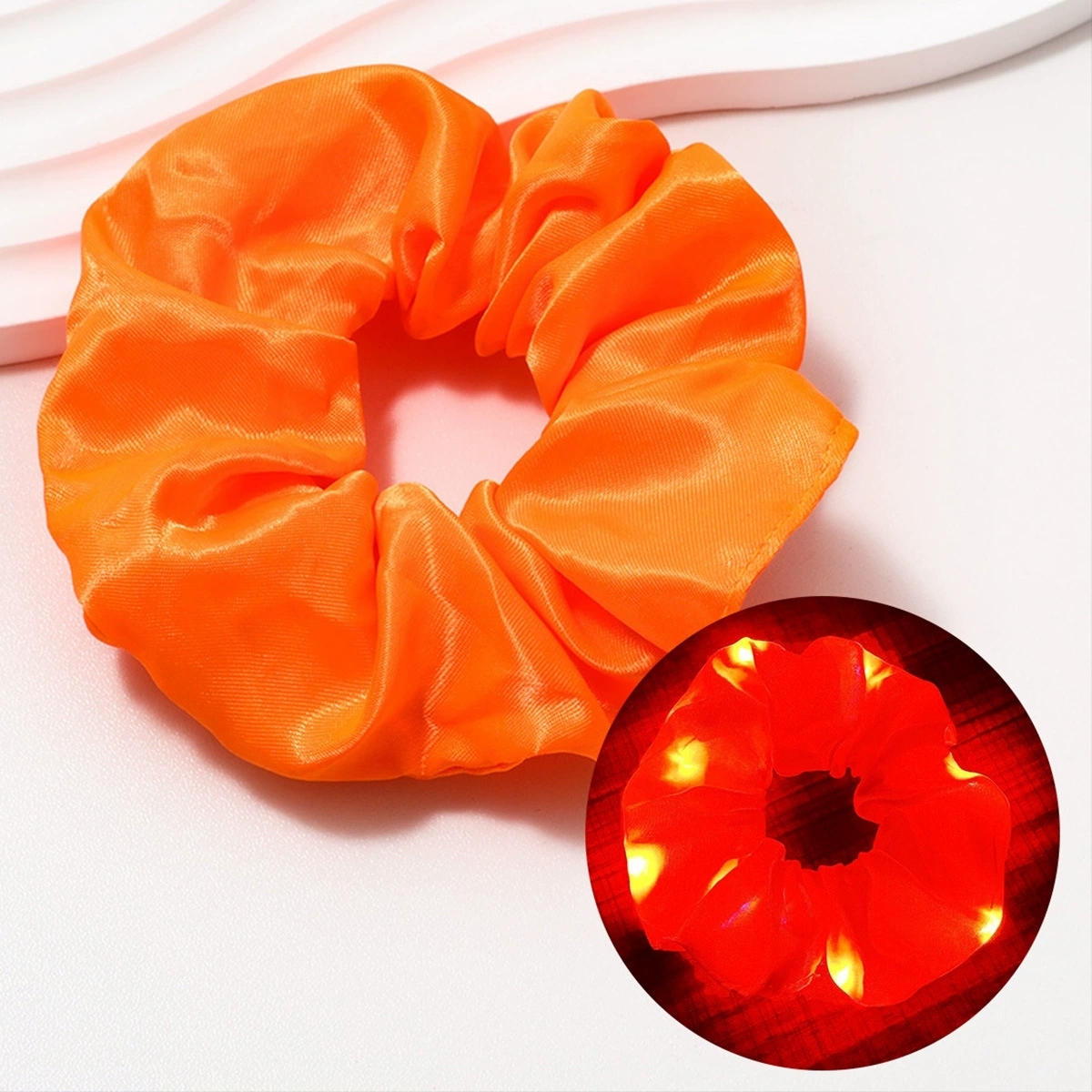 สีส้ม