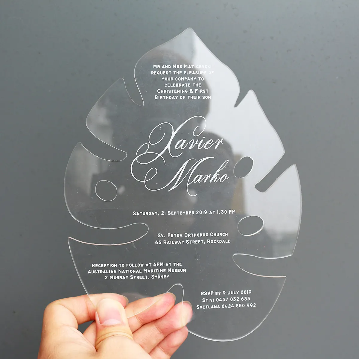 Diseño de muestra GRATUITO de corte de acrílico transparente de tarjeta de invitación de boda con RSVP y sobre