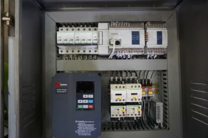 PLC di controllo cabinet xinjie-logica di controllo programma plc di bordo del pannello