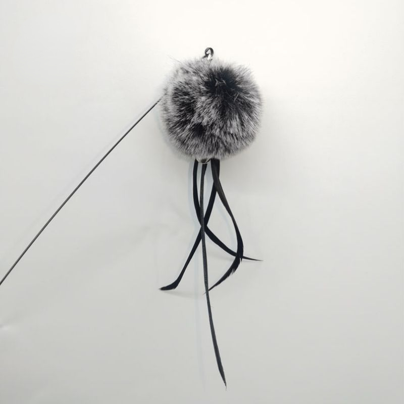 Bola de pelo de conejo negro