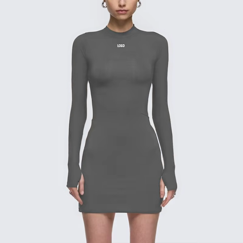 สีเทาเข้ม