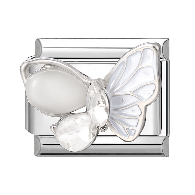Mariposa de diamante blanco 1