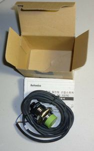 Autonics <strong>Inductive</strong> <strong>Proximity</strong> <strong>Sensor</strong> PRDACMLT08-2XO-V - Product Image 5
