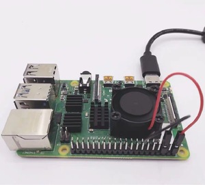 コンピューター用のアルミニウムヒートシンクを備えたベストセラーのRaspberryPi 4モデルB冷却ファン