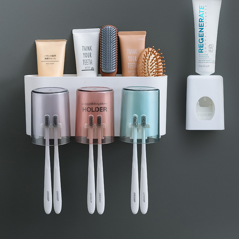Trois bouches + distributeur de dentifrice blanc