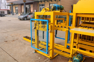 Empilhador Máquina Modelo DF7-10 <span class=keywords><strong>Automatic</strong></span> Interlock Clay Soil Mud Brick Making <span class=keywords><strong>Machine</strong></span> Com Preço Barato