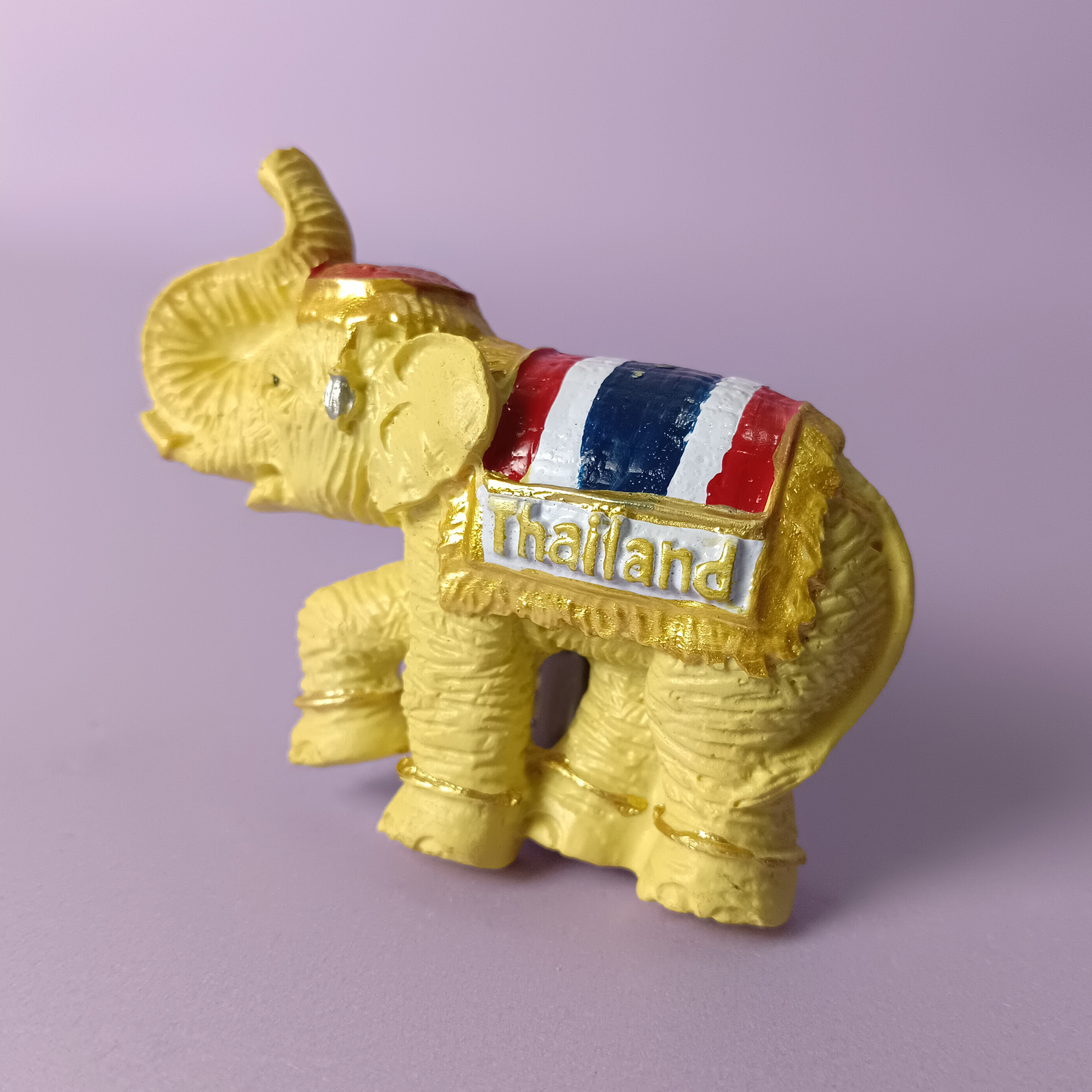 l166 Éléphant doré thaïlandais