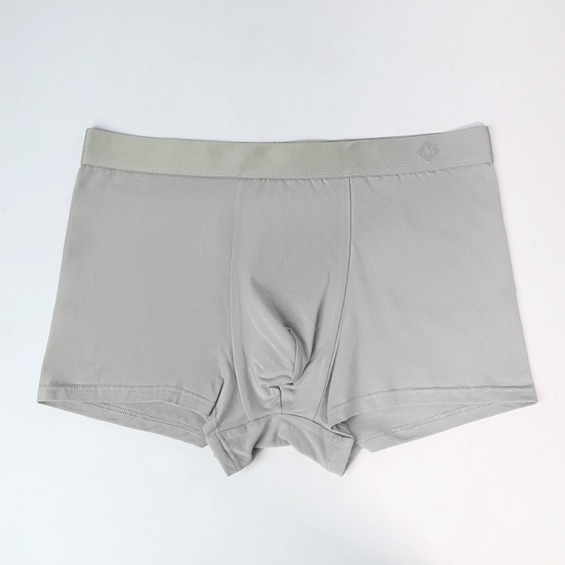 Gris foncé