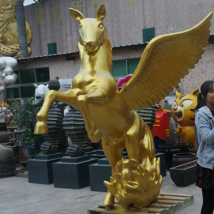 تمثال حصان بأجنحة من ألياف الزجاج تمثال حيوان تمثال حصان من ألياف الزجاج لحديقة ملعب مركز تسوق