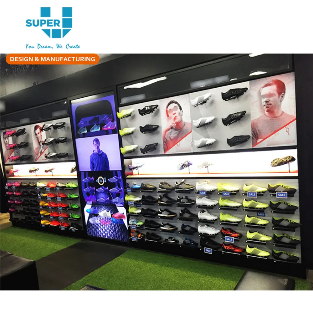 Estante de pie de exhibición de zapatos deportivos montado en la pared de tienda de venta al por menor de muebles modernos con iluminación LED