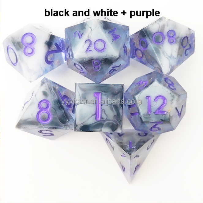 noir et blanc + violet