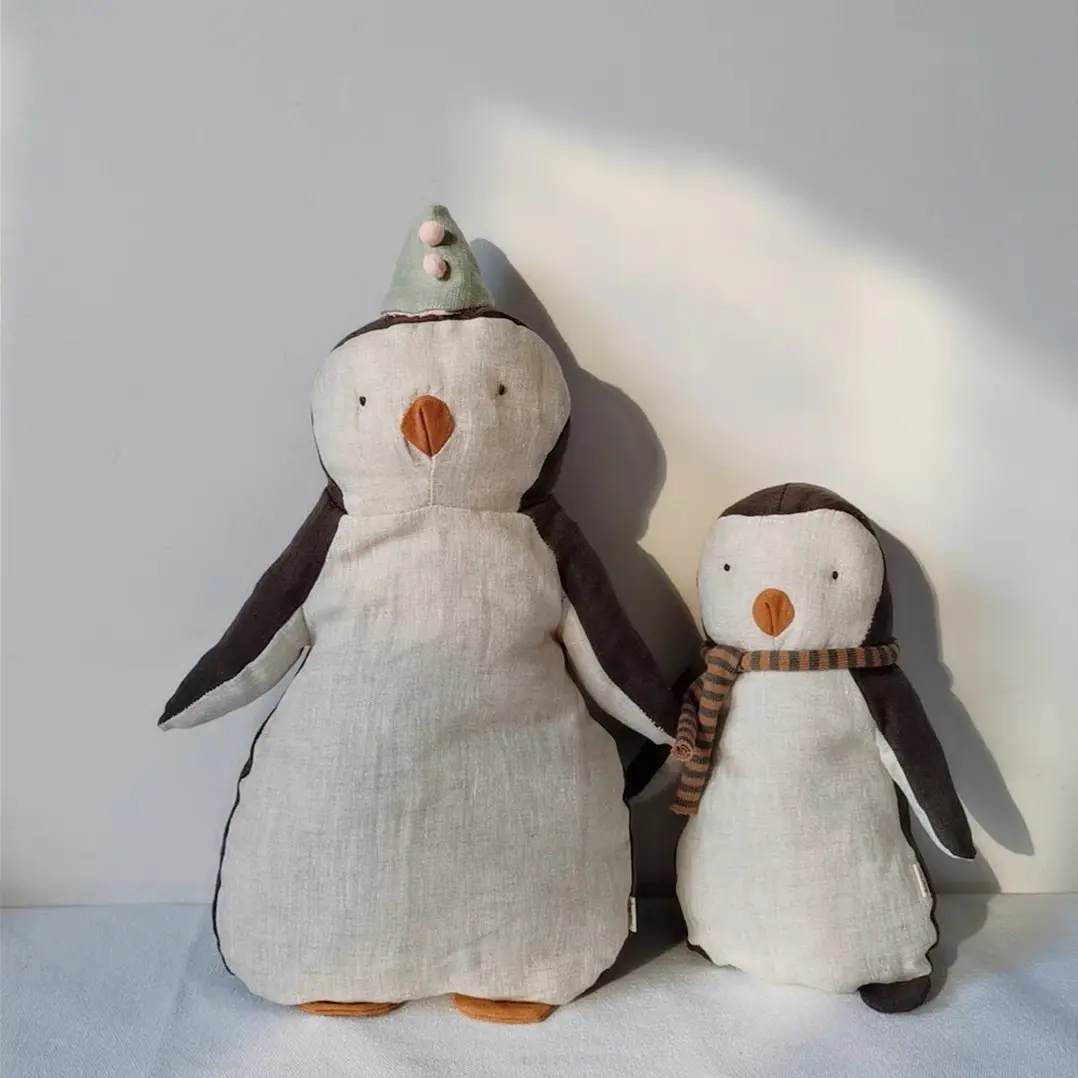 In stile nordico piccolo pinguino bambola di lino cappello confortevole sciarpa pinguino bambola Baby che dorme regalo di compleanno