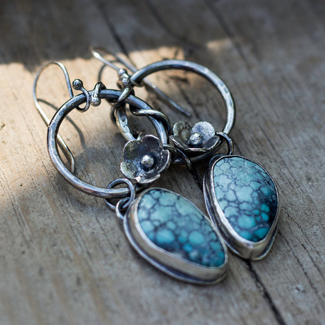 Ancient silver, green