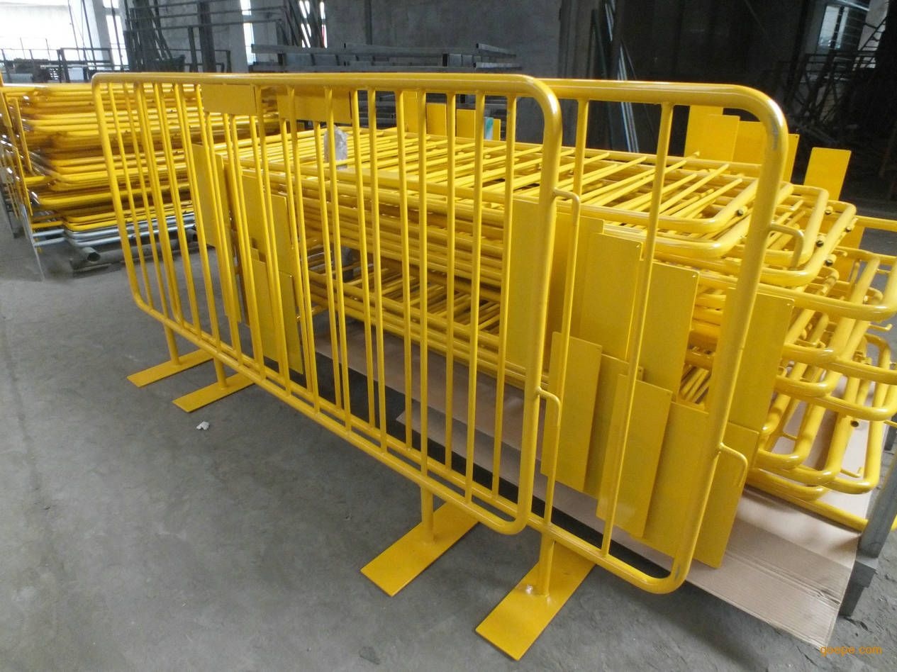jaune