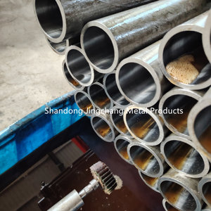 Seamless API 5L EN Tubo biselado de acero al carbono y protección de extremo de tubería de acero Tubería SMLS para proyecto de tubería de agua - Product Image 3