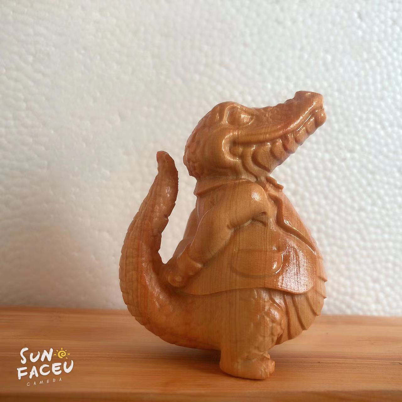 Crocodile cyprès taille moyenne 5546 23g