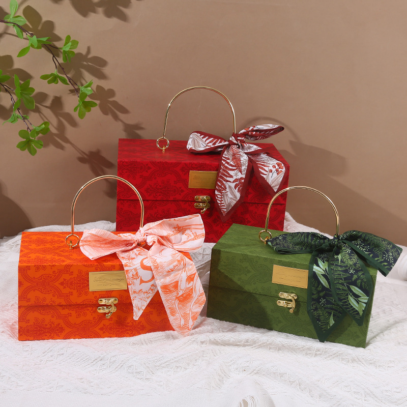 Boîte vert foncé + tissu en soie