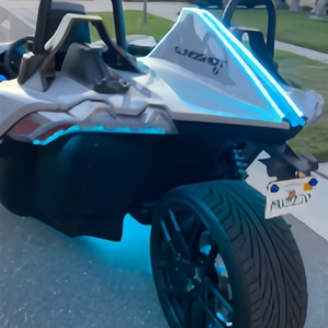 4個のRGBチェイシングミュージックAPPコントロールアンダーグローライトキットPolarisSlingshot用防水LEDストリップ