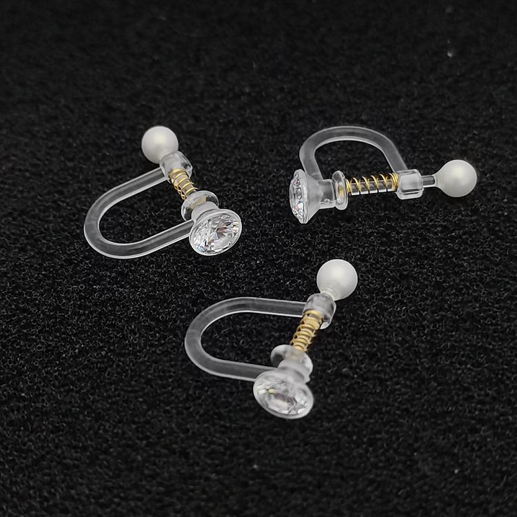 Gold spring with 4mm zircon