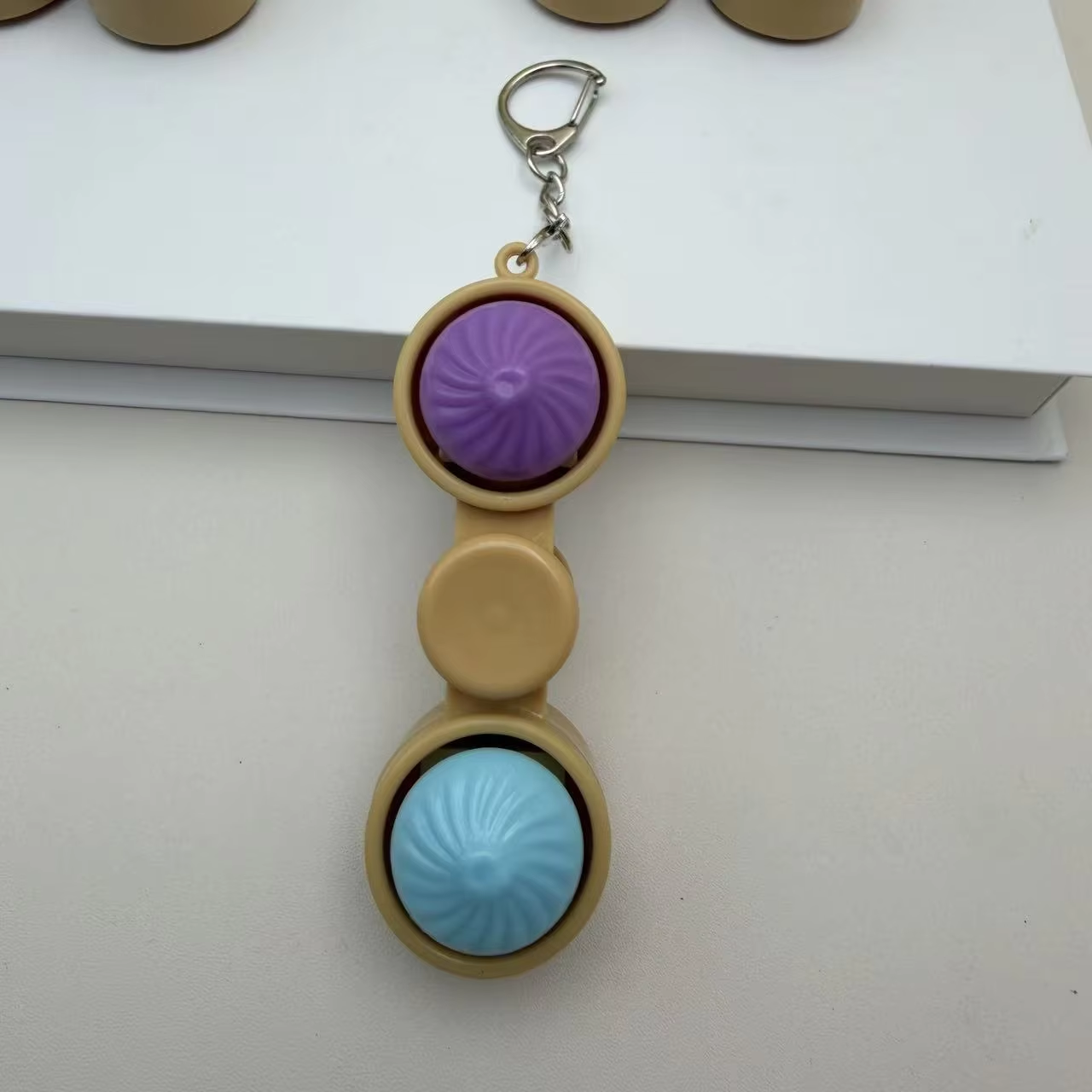 2 key dumpling finger spinner
