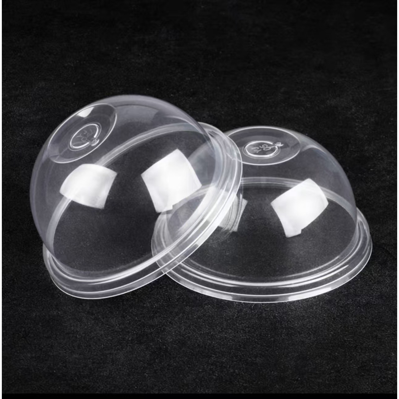 500 90 bouchons semi-circulaires moulés par injection
