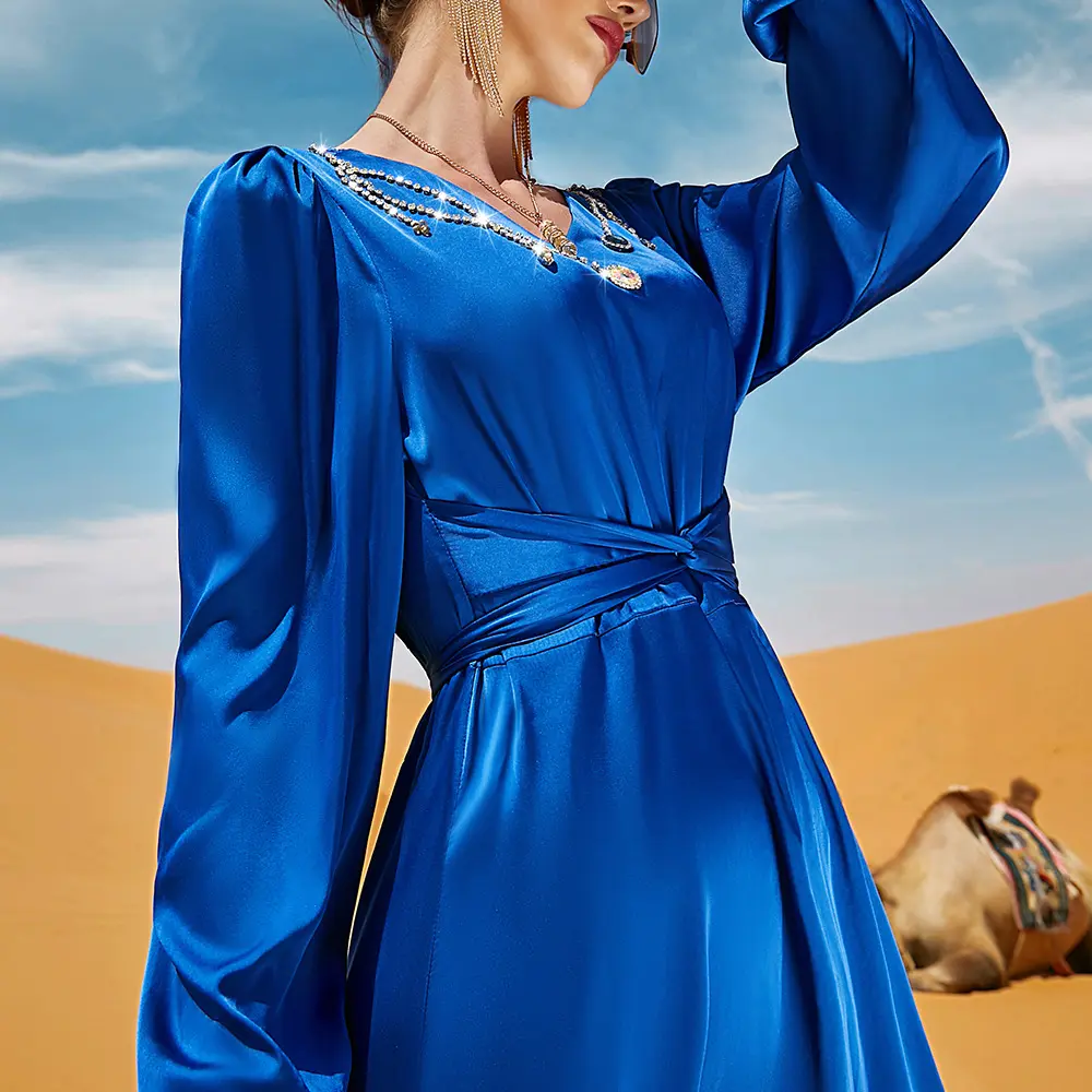 Vestido musulmán personalizado de lujo con diamantes de imitación, color sólido con cordones, ropa islámica para mujer con temperamento de dafah abaya thobe Ramadán