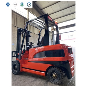 Factory Direct Sales Brand New Diesel <strong>Loading</strong> and <strong>Unloading</strong> Lifting Four-wheel Counterbalanced Diesel-powered Forklift - Product Image 4