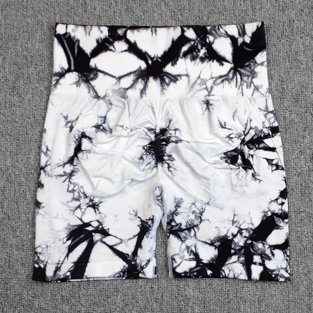 ZR-Black White