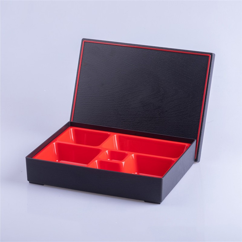 Noir et rouge