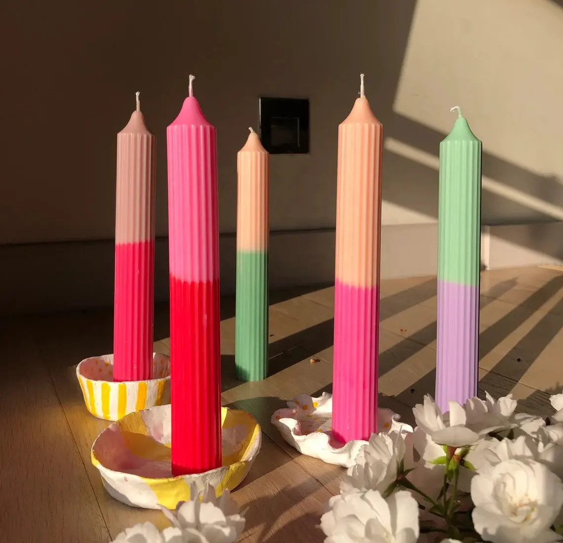 Vertical pattern patchwork colors decorate a dinner column candle Long Pole Creative Carved Hand Pilar Customized For Candles