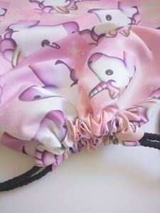 Venta al por mayor mochila con cordón impreso completo para niñas patrón de impresión 3D personalizado unicornio bolsa con cordón para estudiantes de primaria - Product Image 6