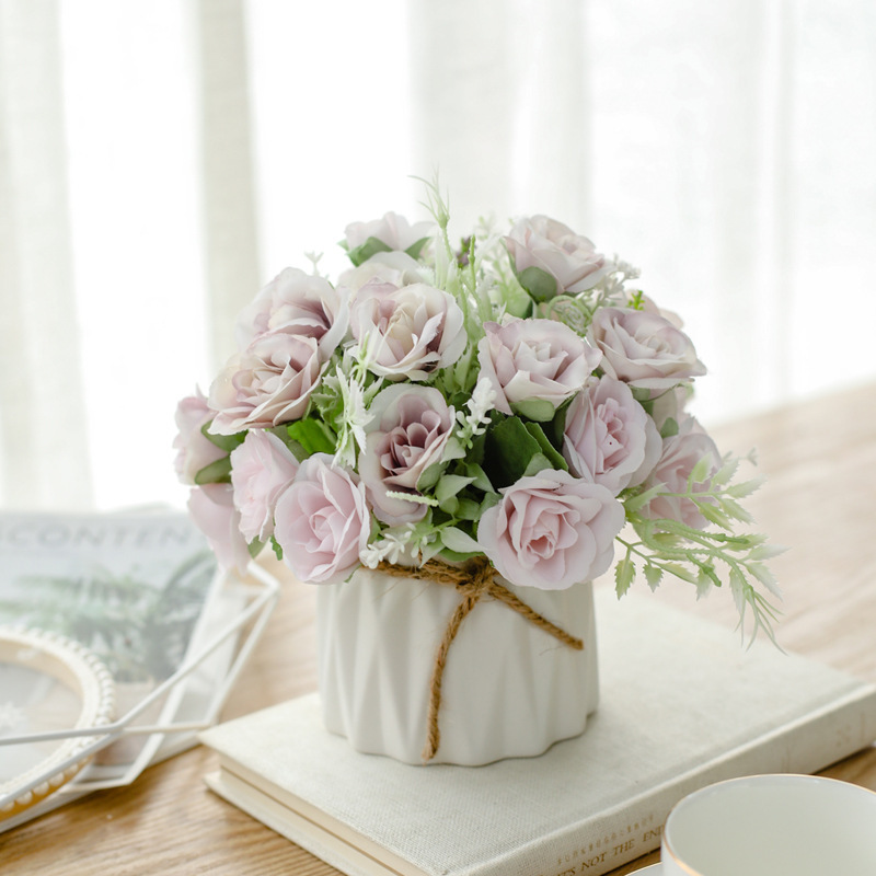 Rose violette fraîche