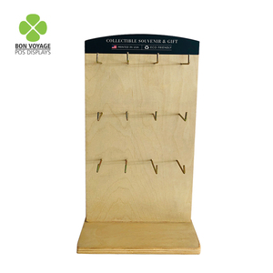 Kunden spezifischer Einzelhandel geschäft Promotion Holz gedreht Arbeits platte Schlüssel anhänger Displayst änder mit Haken für Zubehör - Product Image 3