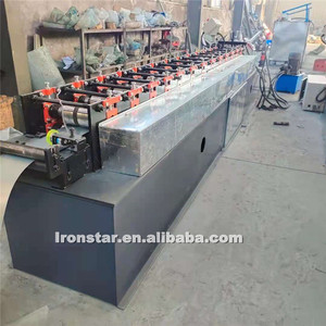 Tùy chỉnh góc thanh ánh sáng thép <span class=keywords><strong>Keel</strong></span> góc Bead <span class=keywords><strong>V</strong></span> <span class=keywords><strong>Keel</strong></span> Góc cuộn tạo thành máy <span class=keywords><strong>v</strong></span>ới đấm lỗ dập ép khuôn - Product Image 5