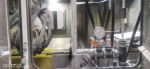 Endüstriyel CNC Insert freze aracı otomatik ıslak kumlama ön-kaplama post-kaplama pasivasyon yüzey işleme kumlama - Product Image 3