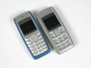 Großhandel Original entsperrt für Nokia 1110 2G GSM Simple Old 1.8 "Classic Phone mit QWERTY-Tastatur und Dual-Sim-Karten funktion - Product Image 2