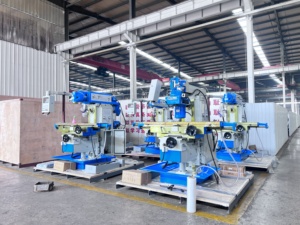 CE Certified Professional Compact Design Education Training 7.5KW <strong>Mini</strong> X6432 Universal <strong>CNC</strong> <strong>Milling</strong> <strong>Machine</strong> - Product Image 2