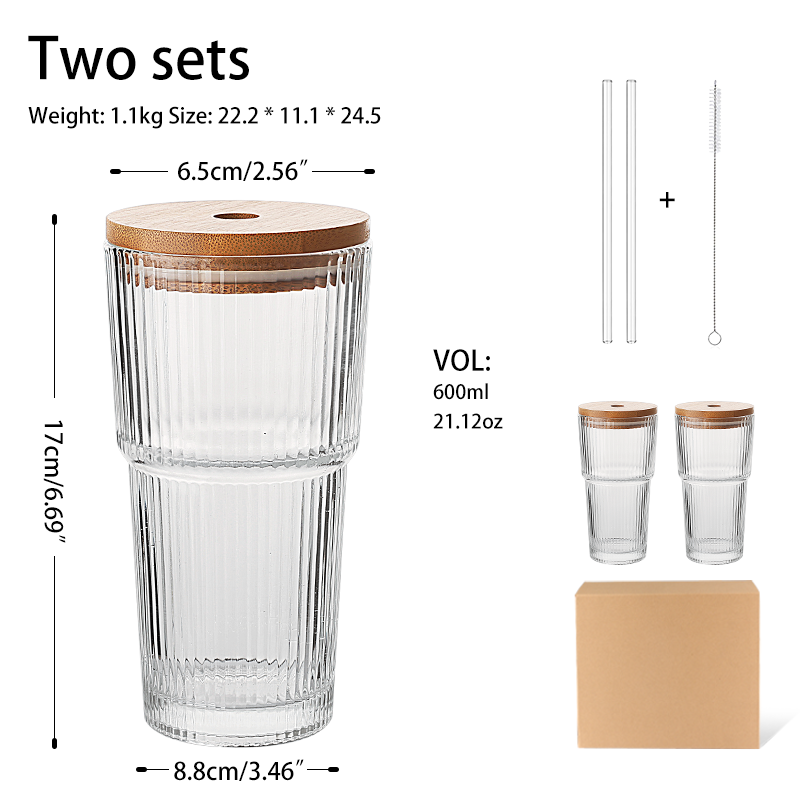 Clair + deux tasses réglées + paille en verre + couvercle en bois + brosse de paille