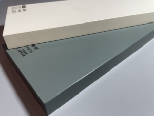 1220x2800x18MM WH-073装饰纤维板热销光泽白色宠物mdf板，用于现代家具