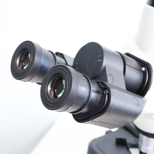 Microscopio binocular biológico digital Lab School con luz LED - Product Image 2