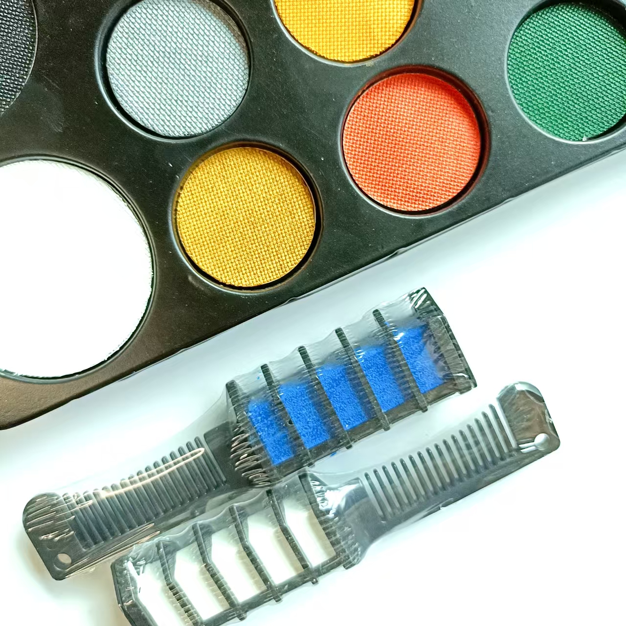 21 colors+hair comb