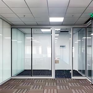View Glass <span class=keywords><strong>Partition</strong></span>: Criando uma ilusão de espaço e abertura