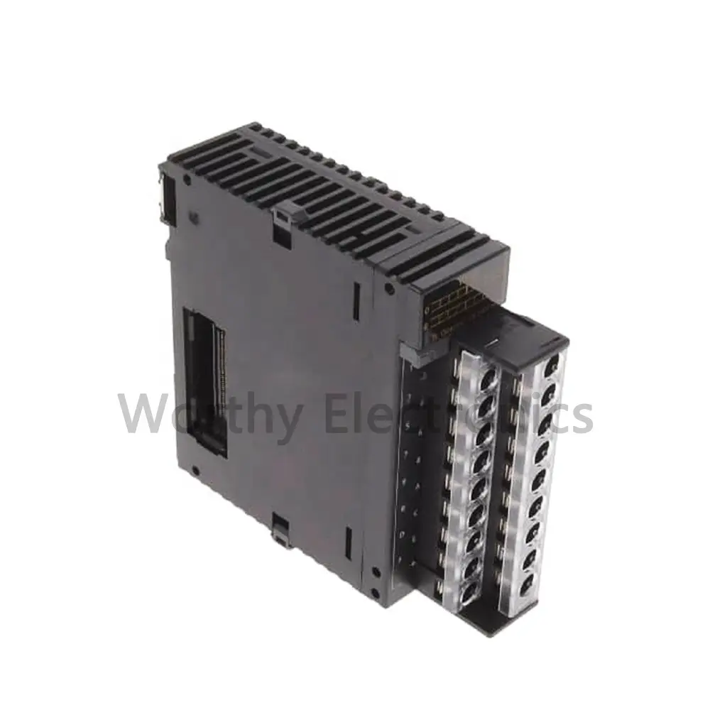 Electronic component integrated circuits AFP7Y16R output unit FP7 CPU controller module AFP7Y16P electronic parts
