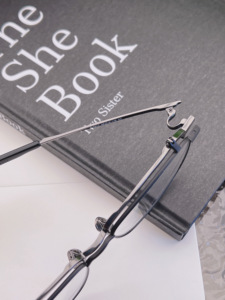 Titanium <strong>S</strong>-401T All Full Square Eyeglasses <strong>Frames</strong> Optical Diamond Flip Design Solid Pattern Fashionable Facial Shape Matching - Product Image 5