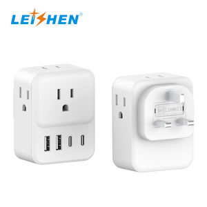 8合1 4路美国插座至英国/欧盟/美国Type-C插头旅行适配器，带双2USBA和2USB-C充电器，在英国/美国/欧盟市场紧凑使用